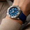 Breitling Avenger Automatic GMT 44 - Bild 4