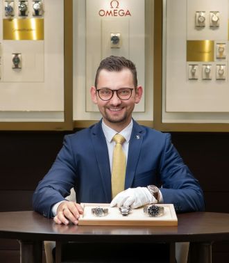 Manuel Bierer 1 Omega