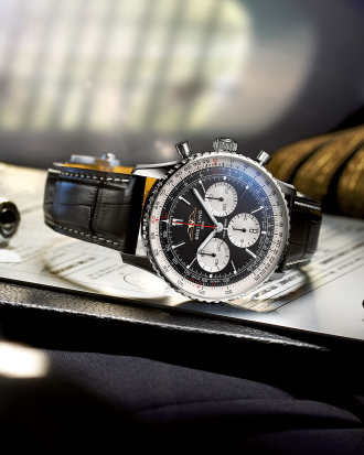 Still Life NAVITIMER Chronograph 43 AB0138211B1P1 RVB 1080x1350