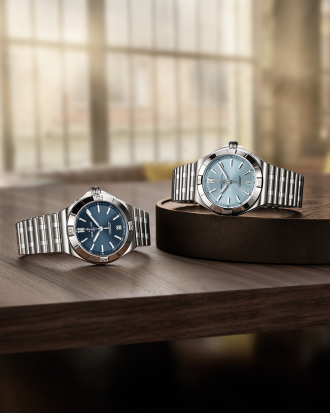 4X5 Br Chronomat 40 Duo Stilllife Raj Rvb
