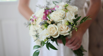 Brautschmuck für die Hochzeit_desk